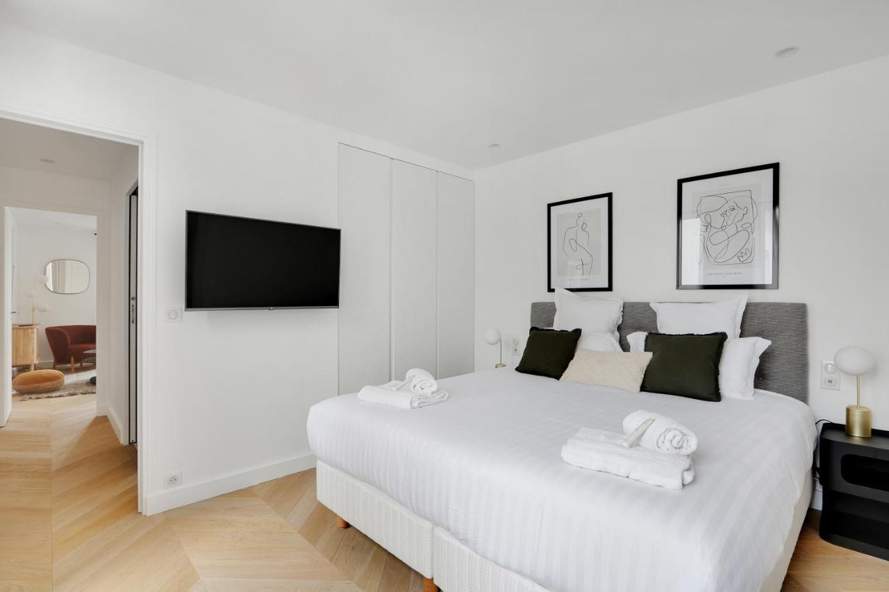 Pick A Flat'S Apartment On Place Du Tertre Paris Exterior photo