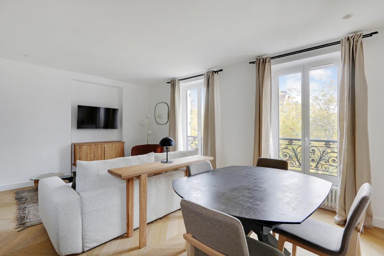 Pick A Flat'S Apartment On Place Du Tertre Paris Exterior photo